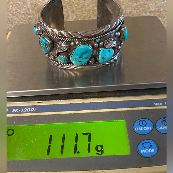 Massive Vintage Navajo Sterling Silver & Turquoise Cuff Bracelet Signed DUTOM! - Picture 16 of 16